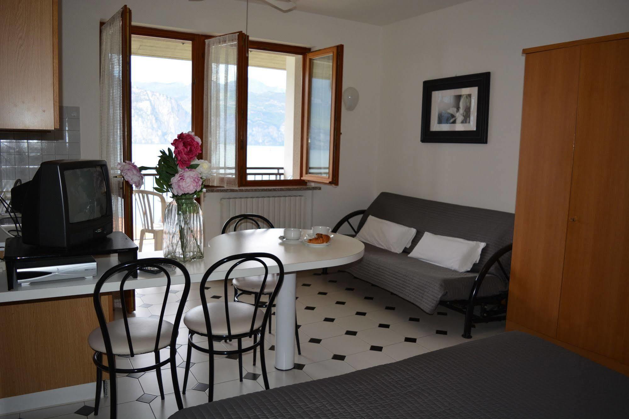 Residence San Vito Brenzone sul Garda Dış mekan fotoğraf
