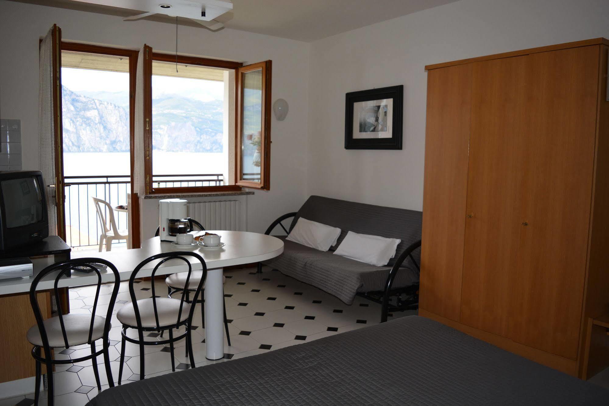 Residence San Vito Brenzone sul Garda Dış mekan fotoğraf